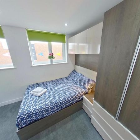 New House - Magnificent Studios In Coventry City Centre, Free Parking, By Covstays المظهر الخارجي الصورة